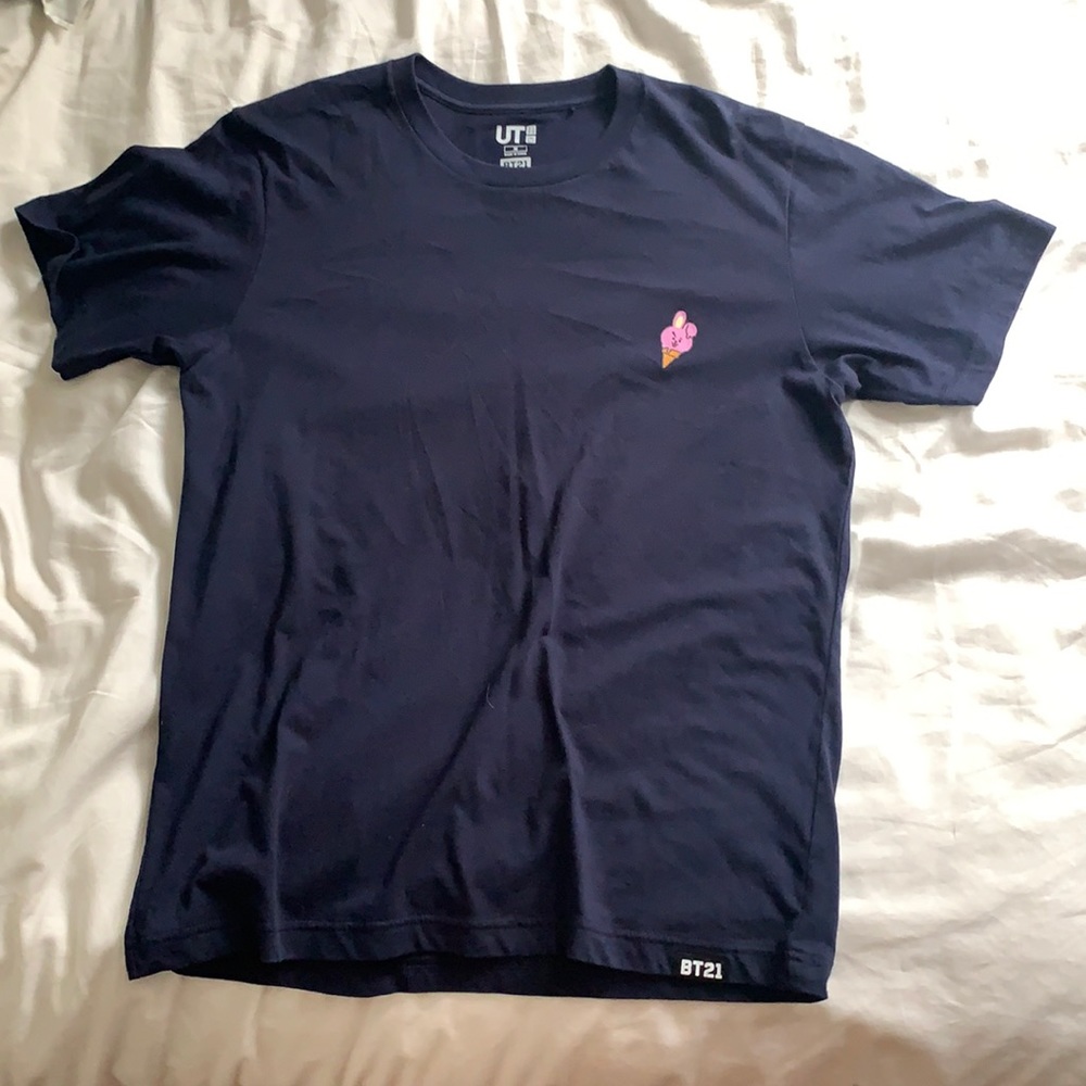 bt21 x uniqlo navy blue kooky t shirt